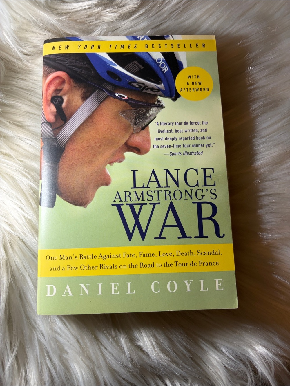 📚 3 for $15 📚 Lance Armstrong's War by Daniel Coyle - Green Paperback